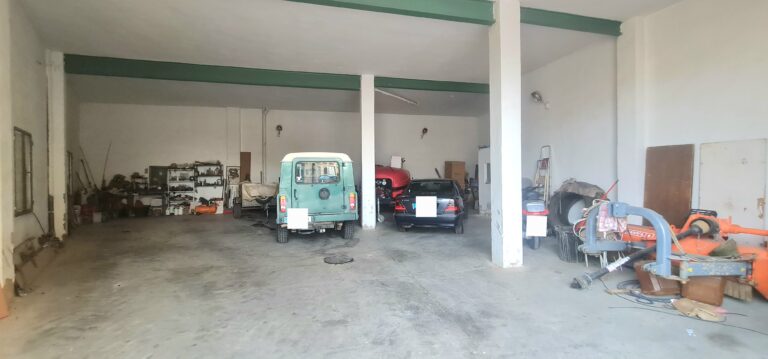 LOCAL COMERCIAL-GARAJE EN VENTA EN BAILÉN